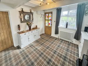 Sitting room- click for photo gallery